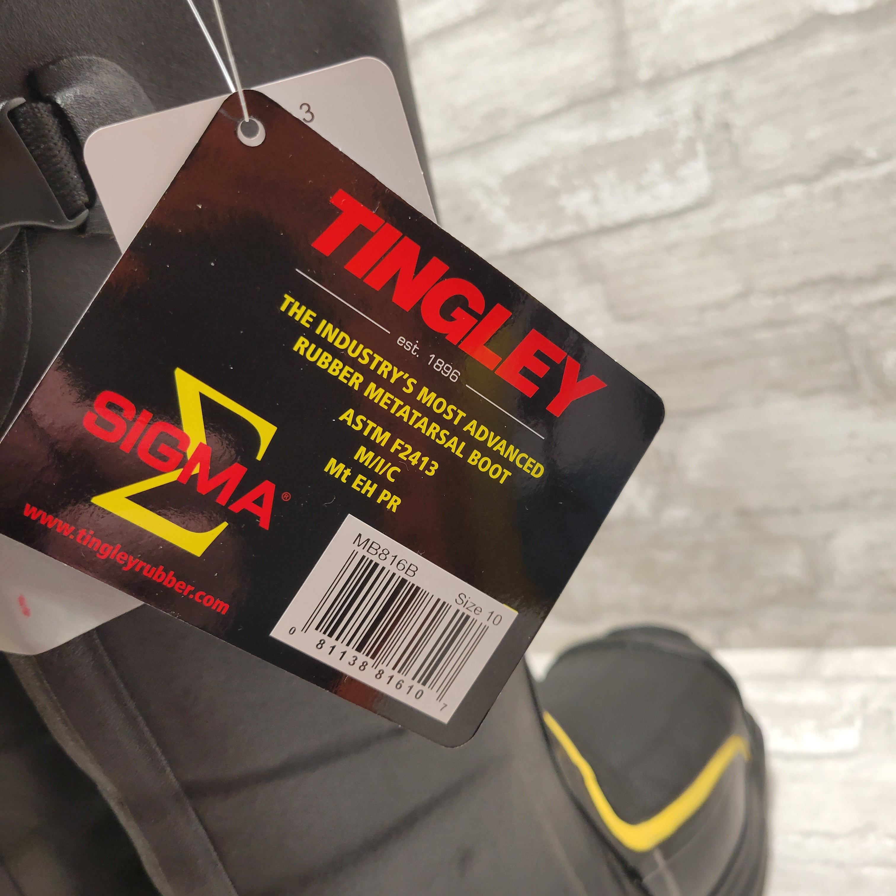 TINGLEY MB816B Rubber Steel Toe Boot, Men's, 10 Black (8127641354478)